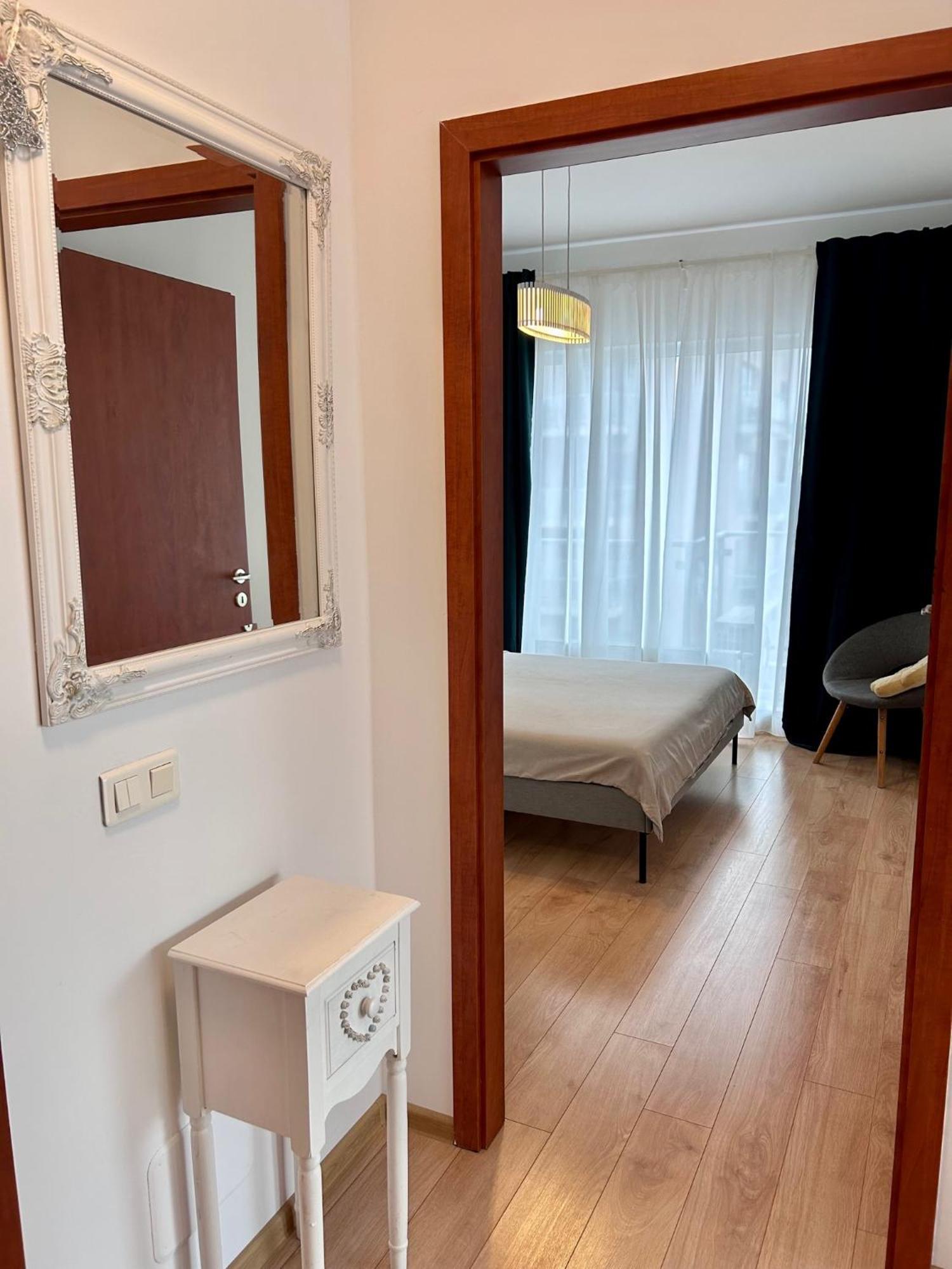 Sunrise Apartment Bucarest Extérieur photo