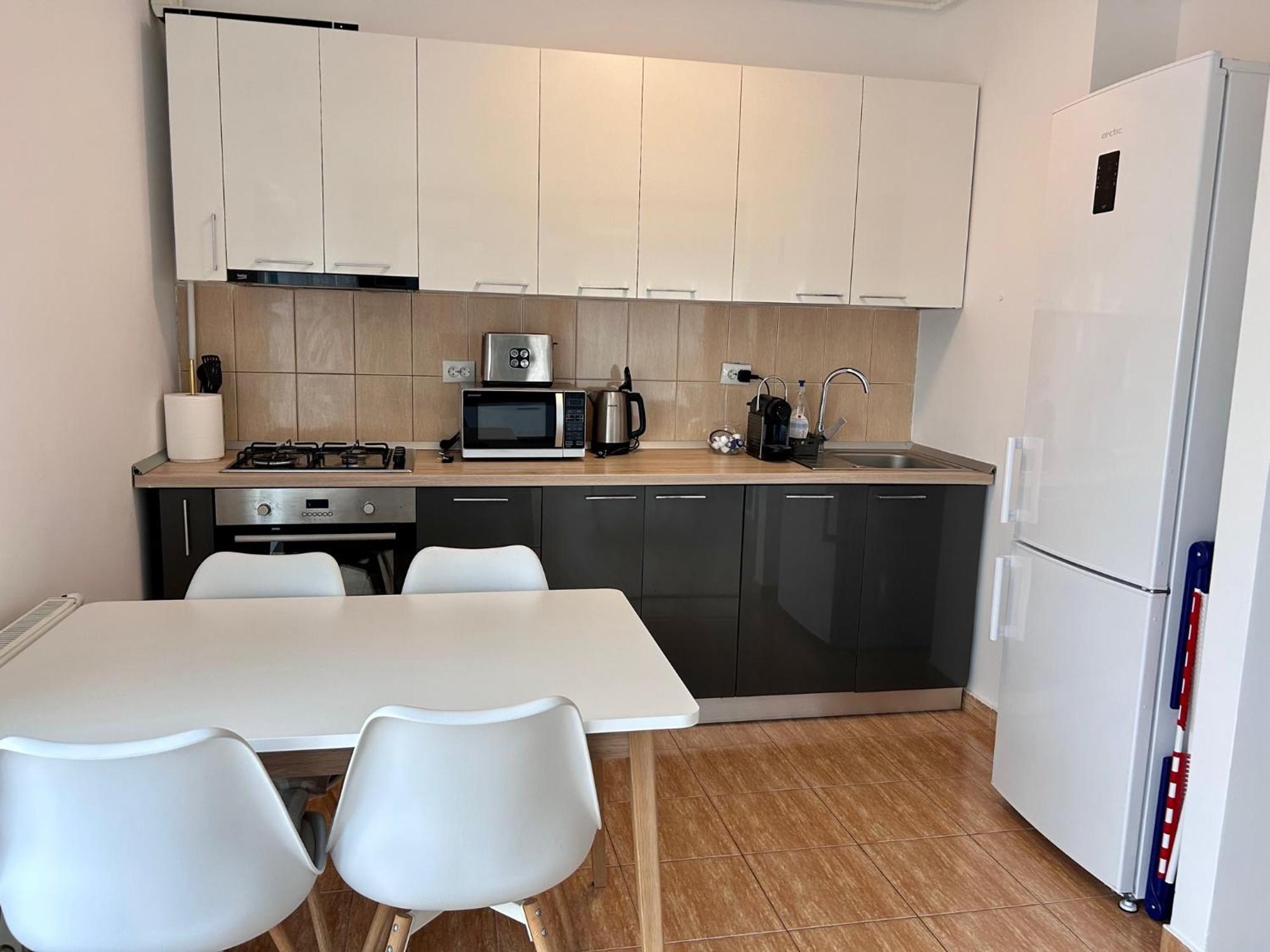 Sunrise Apartment Bucarest Extérieur photo