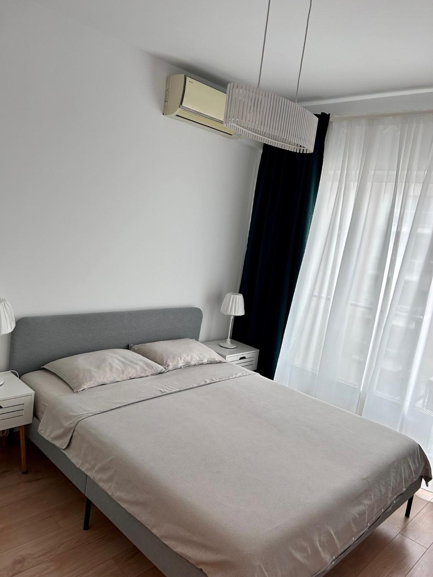 Sunrise Apartment Bucarest Extérieur photo